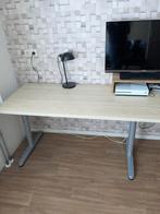 Mooi bureau te koop, Ophalen, In hoogte verstelbaar, Zo goed als nieuw, Bureau
