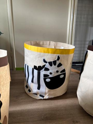 3 sprouts grote mand met zebra beschikbaar voor biedingen