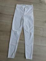 Zo goed als nieuwe witte Ripped jeans Zara maat 36., Kleding | Dames, Zara, W28 - W29 (confectie 36), Ophalen of Verzenden, Wit