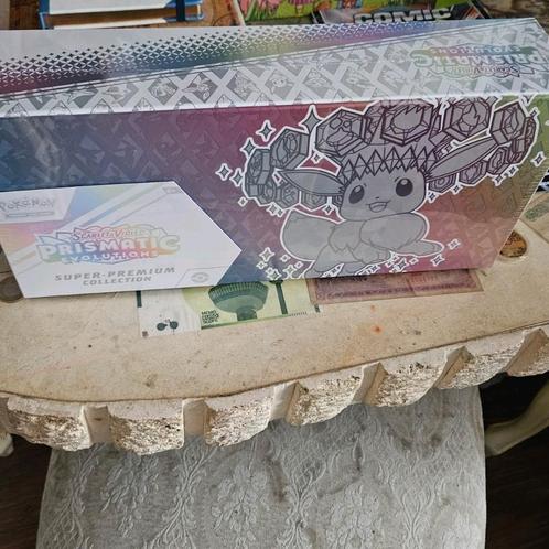 prismatic evolutions! super premium collection box!! Laatste, Hobby en Vrije tijd, Verzamelkaartspellen | Pokémon, Nieuw, Ophalen of Verzenden