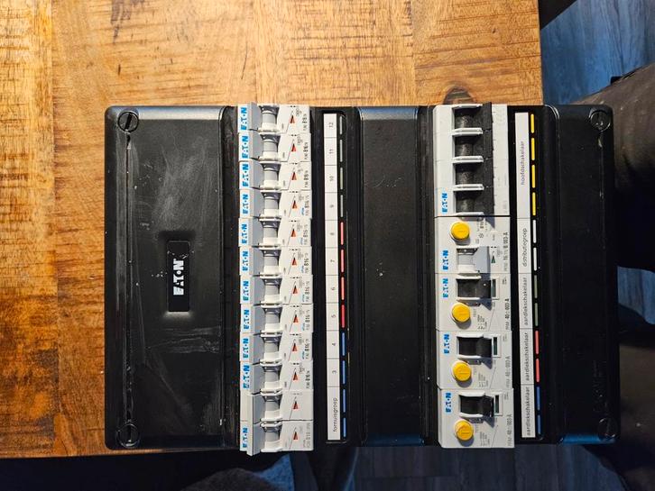 Eaton 3 fasen groepenkast, Doe-het-zelf en Verbouw, Elektra en Kabels, Zo goed als nieuw, Overige typen, Ophalen of Verzenden