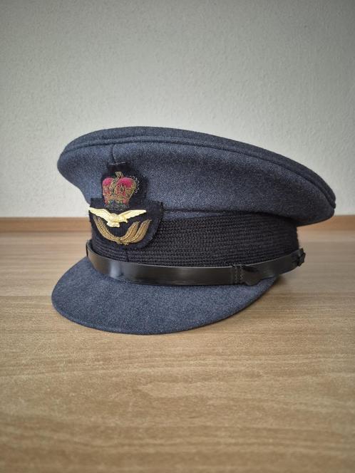 Originele RAF Officierspet – Brits Militair Hoofddeksel, Verzamelen, Militaria | Algemeen, Luchtmacht, Helm of Baret, Engeland