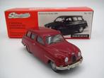 Somerville - Saab 95 Estate Rood in doosje 1:43, Hobby en Vrije tijd, Modelauto's | 1:43, Overige merken, Ophalen of Verzenden