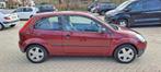 Ford Fiësta 1.25 16V 3DR 2003 Rood, Auto's, Ford, Voorwielaandrijving, 15 km/l, 600 kg, 1242 cc