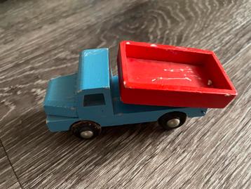 Houten Kipauto vintage retro beschikbaar voor biedingen