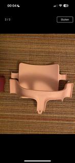 Tripp trapp baby set van Stokke licht roze, Kinderen en Baby's, Kinderstoelen, Ophalen, Zo goed als nieuw, Meegroeistoel