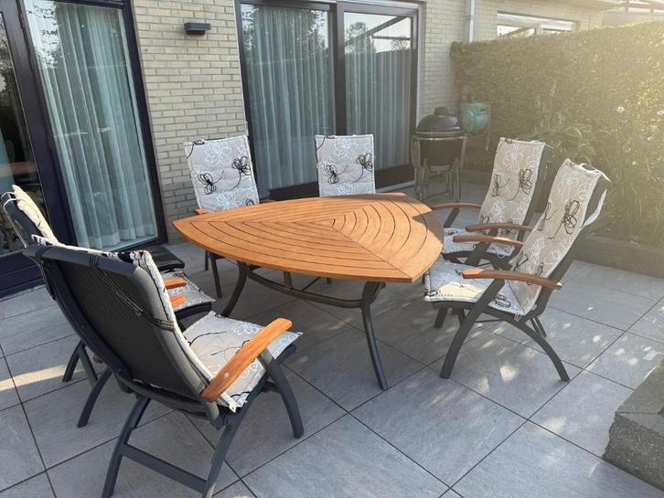 Tuintafelset triangel Hartman, Tuin en Terras, Tuinsets en Loungesets, Zo goed als nieuw, Teakhout, 6 zitplaatsen, Hocker, Stoel