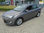 Ford Focus Wagon 1.6 TI-VCT Titanium Nieuwe Distr. en Apk, Gebruikt, Zwart, 4 cilinders, Bruin
