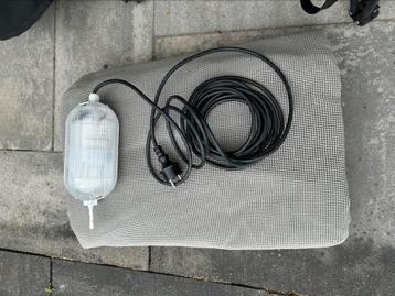 Verlichting voor de tent beschikbaar voor biedingen