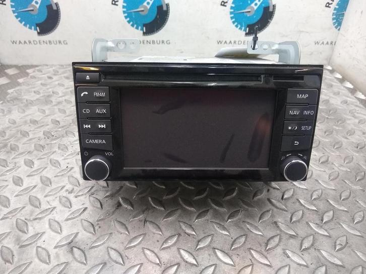 Juke 2014  Navigatie van fabrieksauto, Auto diversen, Autonavigatie, Zo goed als nieuw, Ophalen of Verzenden