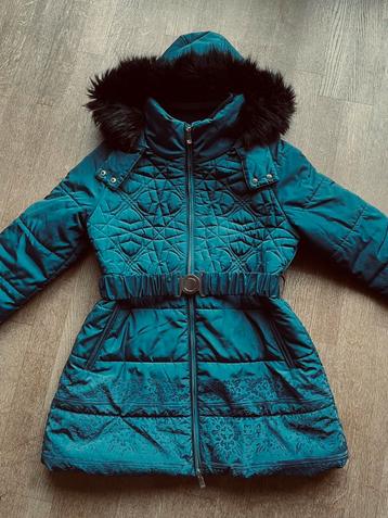Prachtige unieke winterjas Desigual maat 38-40 beschikbaar voor biedingen