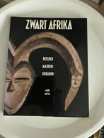 Zwart Afrika Beelden Maskers Sieraden Laure Meyer paperback, Boeken, Kunst en Cultuur | Beeldend, Gelezen, Ophalen of Verzenden