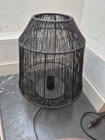Tafellamp tot 8-11 beschikbaar voor biedingen