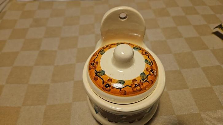 pools aardewerk potje met deksel kan worden opgehangen, Huis en Inrichting, Keuken | Servies, Nieuw, Overige typen, Overige stijlen