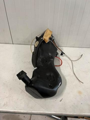 Gilera runner benzine tank beschikbaar voor biedingen