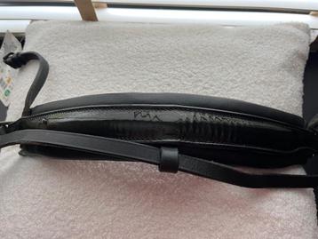 Tess neusriem COB beschikbaar voor biedingen