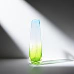 Vintage Leonardo blauw-groene vaas – H 26cm - Ref: 00374, Blauw, Ophalen of Verzenden, Glas, Nvt