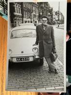 Professor bij zijn auto, Verzenden, 1960 tot 1980, Ongelopen, Drenthe