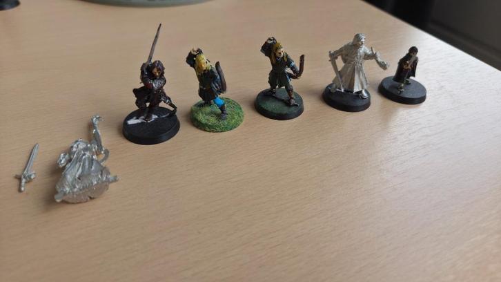 Warhammer Lord of the Rings Fellowship Figuren, Hobby en Vrije tijd, Wargaming, Zo goed als nieuw, Lord of the Rings, Figuurtje(s)