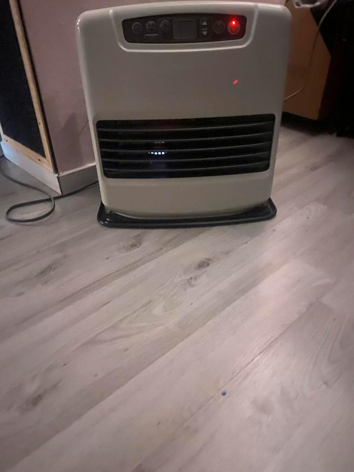 Nieuwe Petroleumkachel - Qlima SRE 4035 TC, Huis en Inrichting, Kachels, Nieuw, Vrijstaand, Petroleumkachel, Overige brandstoffen