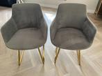 2 x Eetkamerstoel met armleuning merk Mowkan kleur SLATE, Huis en Inrichting, Stoelen, Ophalen, Twee, Zo goed als nieuw, Lichtgrijs velvet