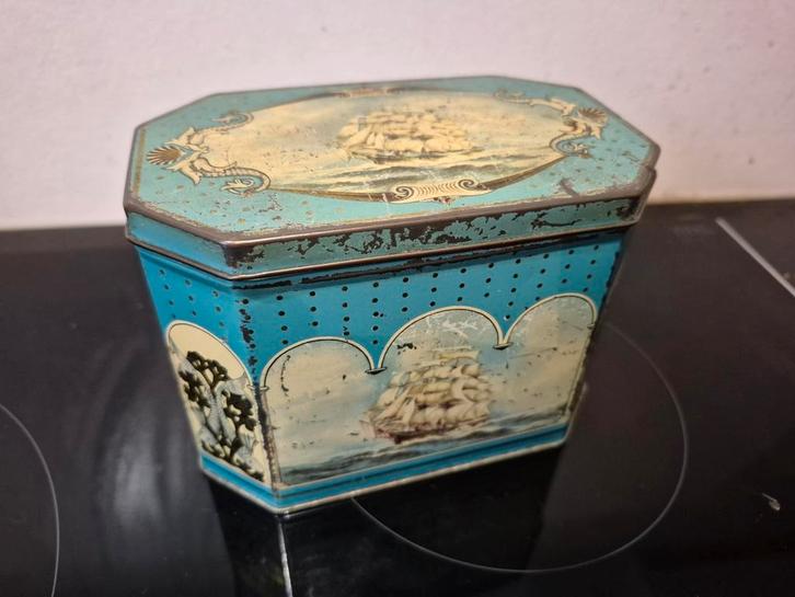 Vintage koekblik uit 1900-1950,Huntley & Palmers, Verzamelen, Blikken, Gebruikt, Koek(jes), Overige merken, Ophalen