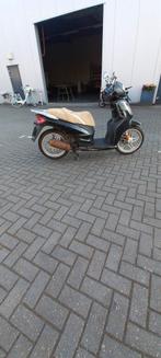 Scooter malaguti centro, Fietsen en Brommers, Ophalen of Verzenden