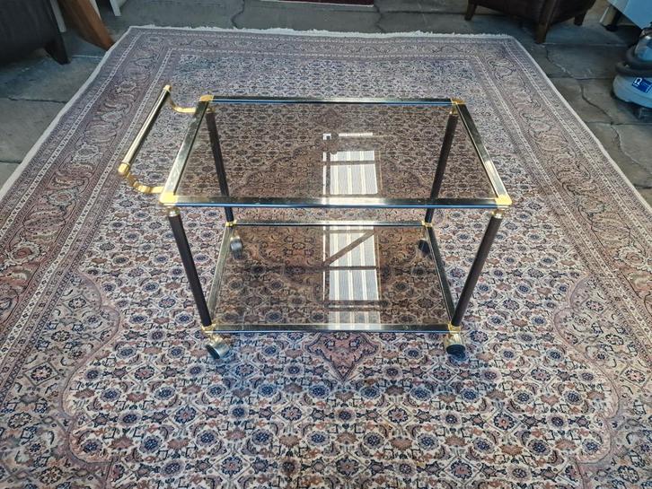 Franse barwagen trolley messing & rookglas Hollywood regency, Antiek en Kunst, Antiek | Meubels | Tafels, Ophalen