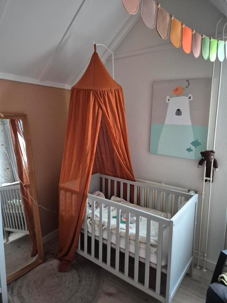 Twee Hemeltjes / Klamboes - Roest & Beige, Kinderen en Baby's, Kinderkamer | Inrichting en Decoratie, Gebruikt, Klamboe, Ophalen of Verzenden