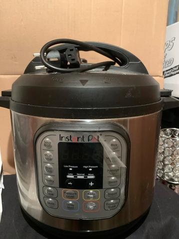 Instant Pot - Multifunctionele snelkookpan beschikbaar voor biedingen