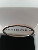 Te koop pandora bangle, Sieraden, Tassen en Uiterlijk, Armbanden, Ophalen of Verzenden, Zo goed als nieuw, Zilver, Zilver