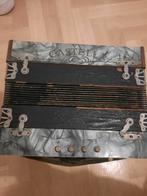 Accordeon rond 1940, Muziek en Instrumenten, Accordeons, Gebruikt, Toetsaccordeon, 60-bas, Ophalen