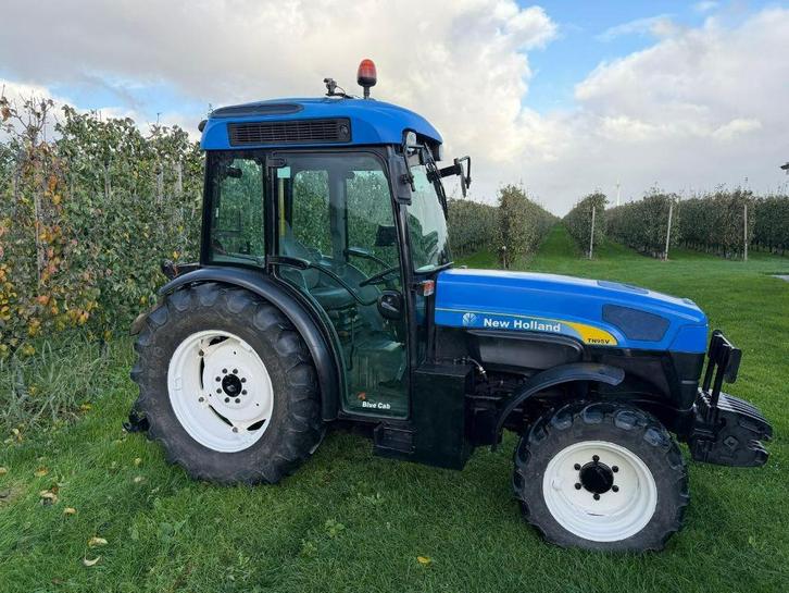 New Holland TN95va, Zakelijke goederen, Agrarisch | Tractoren, 2500 tot 5000, New Holland, 80 tot 120 Pk, Gebruikt, Ophalen