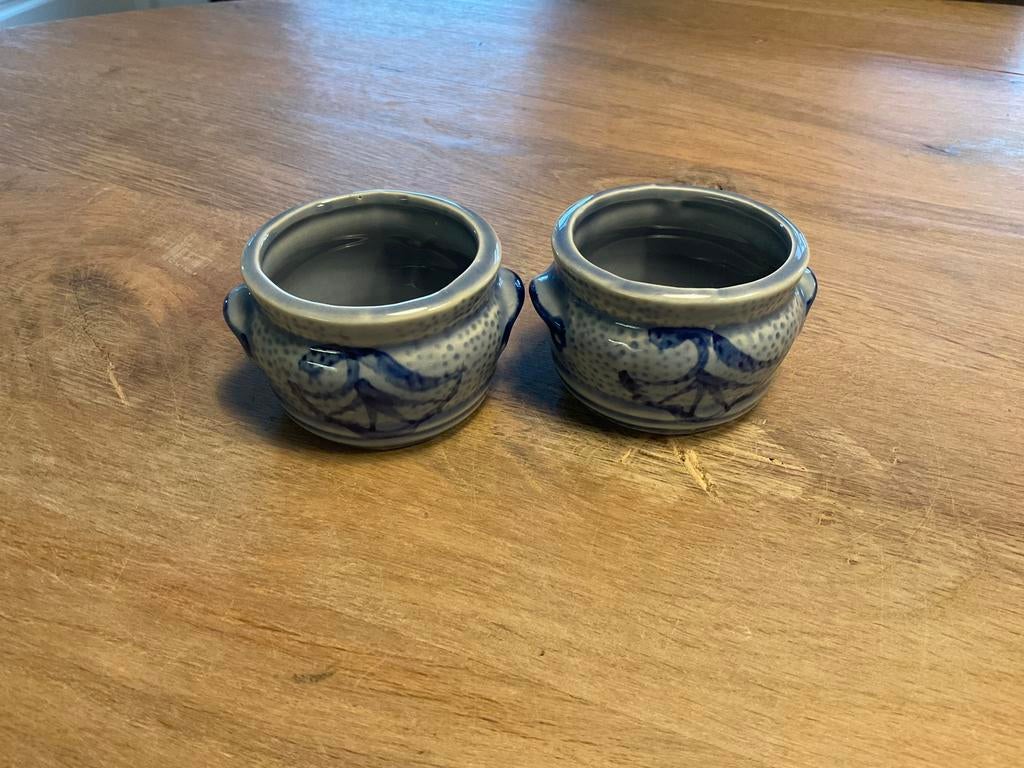 2 Vintage handbeschilderd geglazuurde keramische potjes ., Ophalen of Verzenden