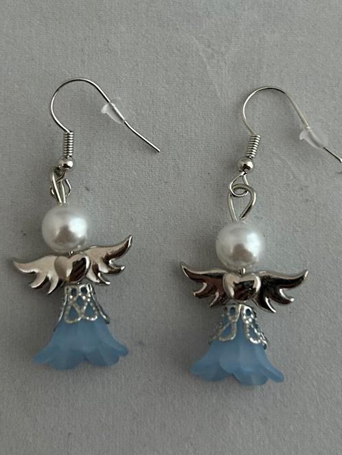 Engelen oorhangers blauw, Sieraden, Tassen en Uiterlijk, Oorbellen, Nieuw, Overige materialen, Blauw, Ophalen of Verzenden