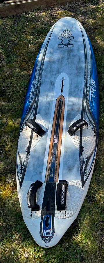 Starboard Futura 122 evt met freeride vin beschikbaar voor biedingen