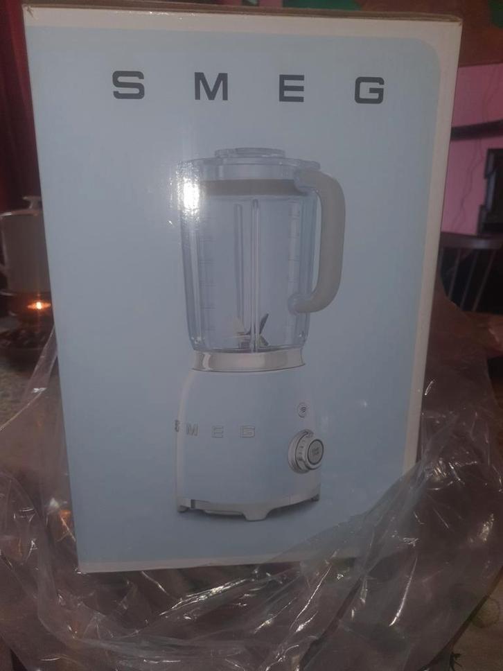 Smeg blender  baby blauw nieuw, Witgoed en Apparatuur, Blenders, Nieuw, Blender, Ophalen