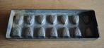 Oude  chocolademal / bonbonmal met opschrift 'Limburg', Verzenden