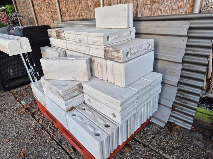 Kalk zandsteen lijmblokken, Doe-het-zelf en Verbouw, Metselstenen, Nieuw, Kalkzandstenen, Ophalen