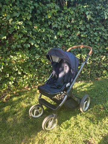 Mutsy evo urban nomad donkerblauw wandelwagen beschikbaar voor biedingen