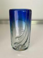 Blauwe Design vaas van glas, Blauw, Ophalen of Verzenden, Minder dan 50 cm, Glas
