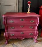 Antiek ladekastje, vintage kastje, brocante buikkastje VdlM, Huis en Inrichting, Kasten | Ladekasten, Ophalen, Oud buikladekastje rode kast rood goud halkastje Hotel Chique