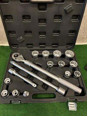 Nieuwe vrachtwagen XL dop en ratel set beschikbaar voor biedingen