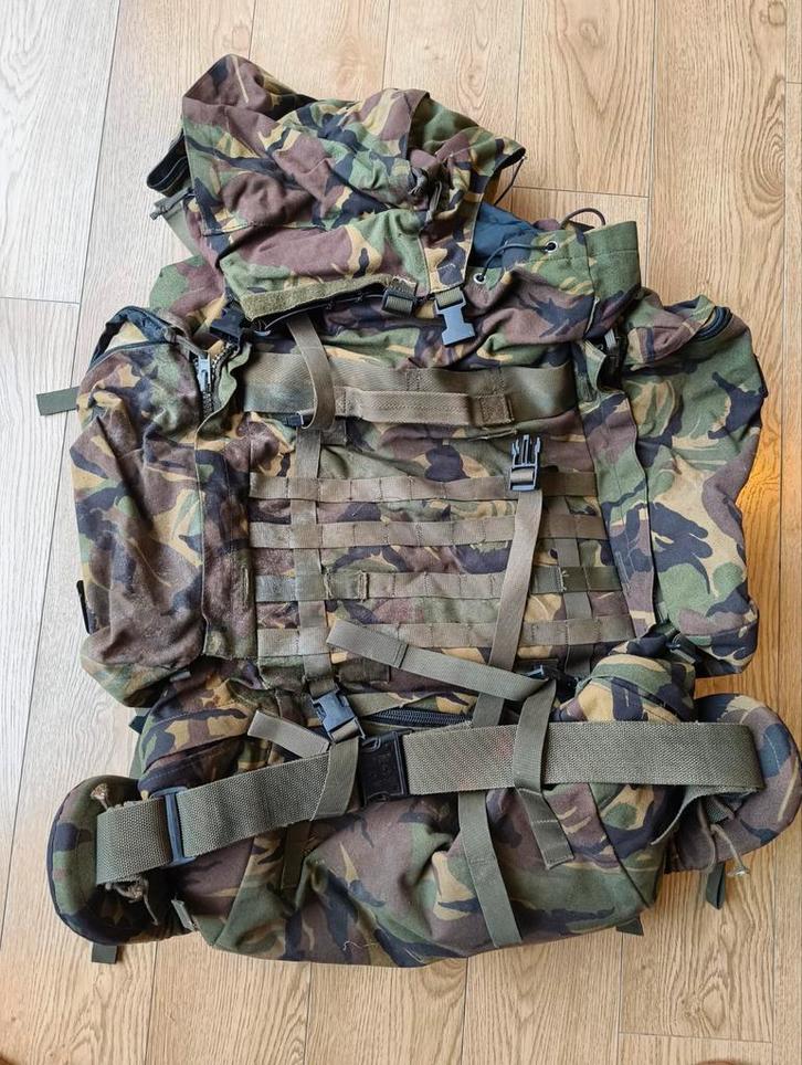 Militaire Rugzak 120L + Daypacks, Sport en Fitness, Bergsport en Wandelen, Gebruikt, Rugzak, Ophalen of Verzenden