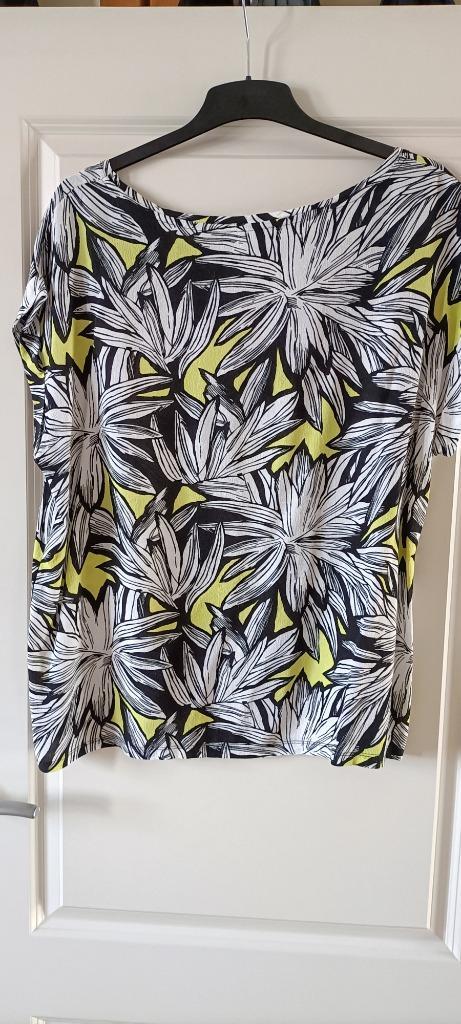 zwart witte bloes met gele accenten maat 44, Kleding | Dames, Blouses en Tunieken, Zo goed als nieuw, Maat 42/44 (L), Zwart, Ophalen of Verzenden