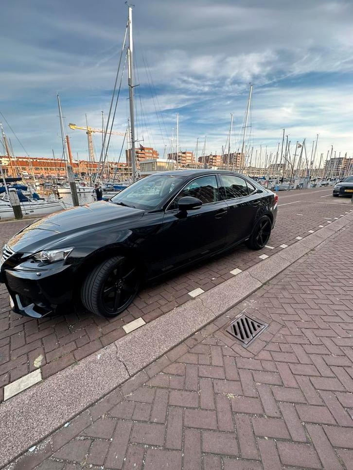 Lexus IS 300H 2.5 Hybrid CVT 2014 Zwart, Auto's, Lexus, Particulier, IS, Benzine, A, Sedan, Automaat, Origineel Nederlands, Zwart