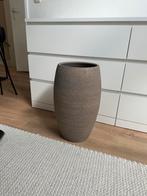 Mooie bloempot te koop, Tuin en Terras, Bloempotten, Ophalen, Zo goed als nieuw, Rond