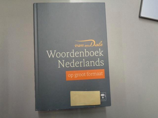 van Dale Woordenboek Nederlands op groot formaat, Boeken, Woordenboeken, Gelezen, Nederlands, Van Dale, Ophalen of Verzenden