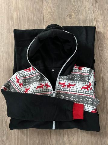 Scandinavische onesie heerlijk warm maat 152