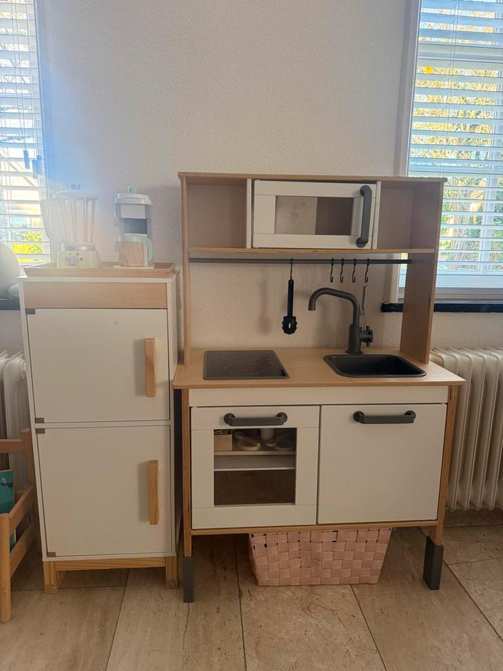 Ikea Duktig Keuken + Musterkind Koelkast + Speelgoed, Kinderen en Baby's, Speelgoed | Speelkeukens, Gebruikt, Speelkeuken, Hout